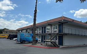 Studio 6 Suites San Ysidro Ca San Diego South Bay